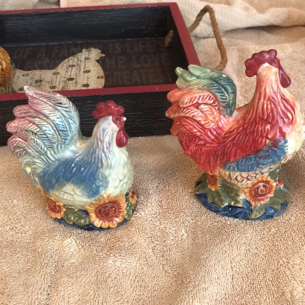 Vintage CIC Chicken AND Rooster Salt and Pepper Shakers 5x4” & 4x4”
